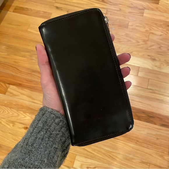 Brand New GAP Shiny Faux Leather Wallet - Picture 3 of 6